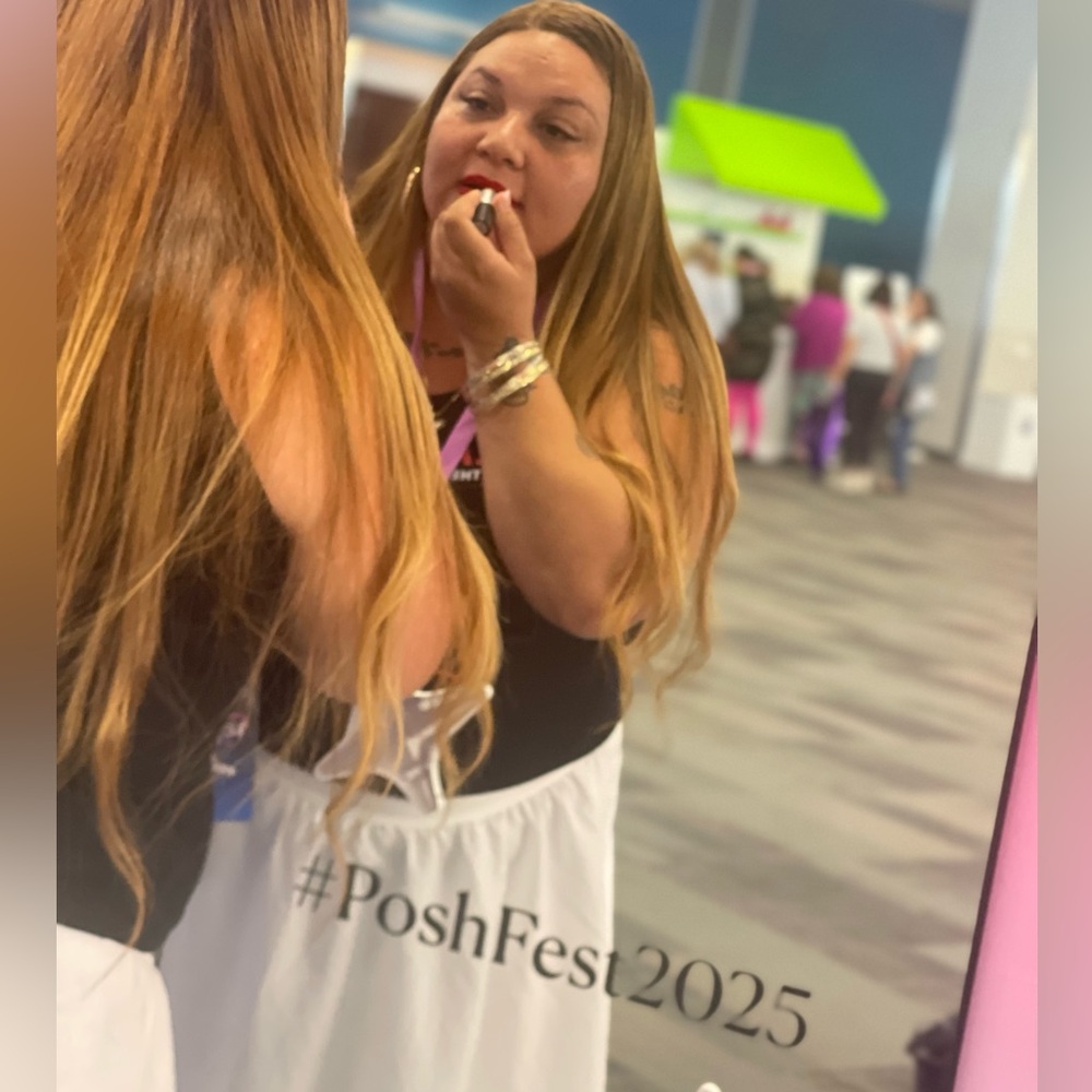 🚨SIERRASCLOSET11 IS LIVE🚨 🚨LIVE SHOW NOTIFICATION - Picture 14 of 16